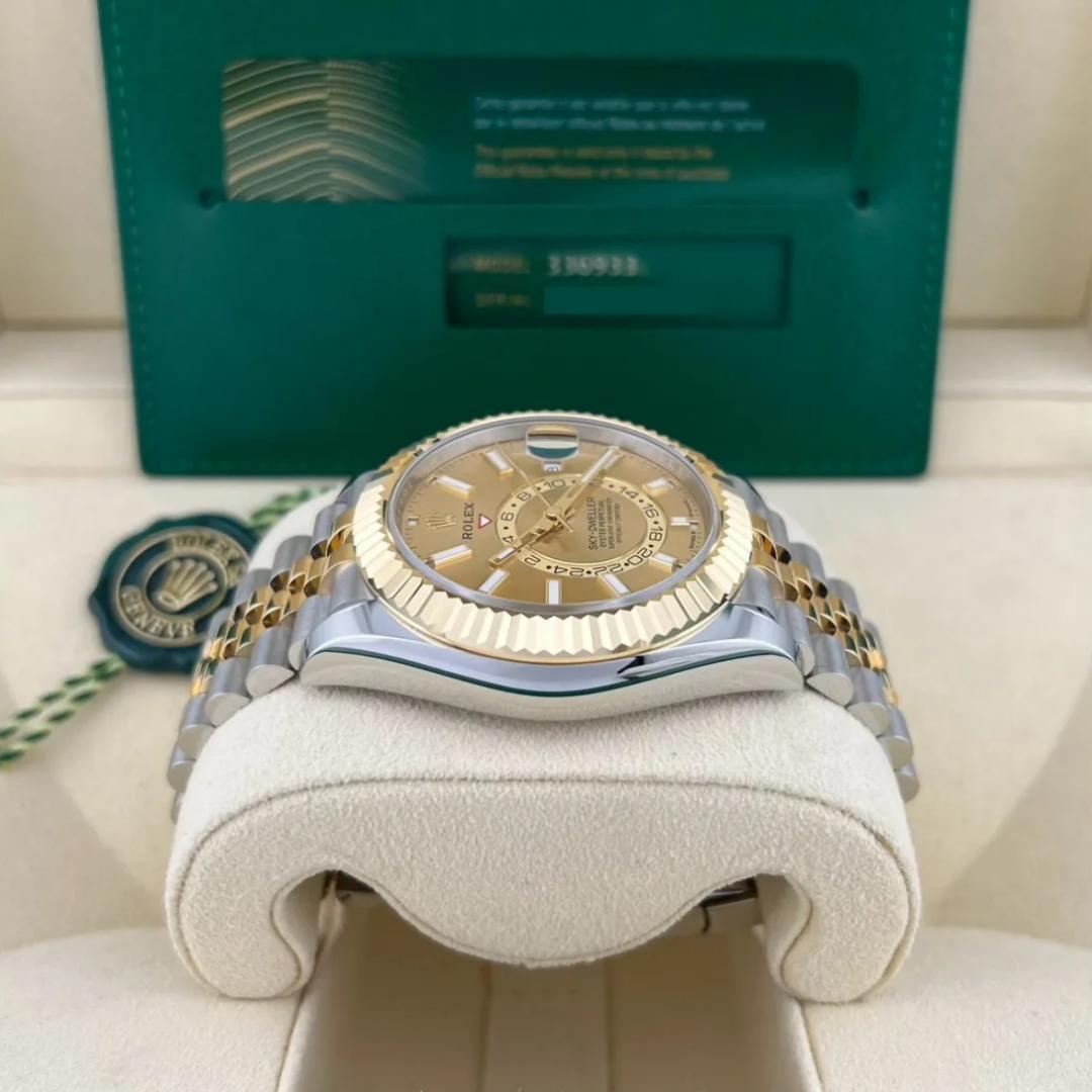 Rolex Sky Dweller 336933 0002 42MM - WatchesReplica.is