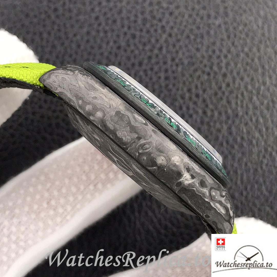 Swiss Rolex Daytona Replica Green Canvas strap 40MM Black Dial - WatchesReplica.is