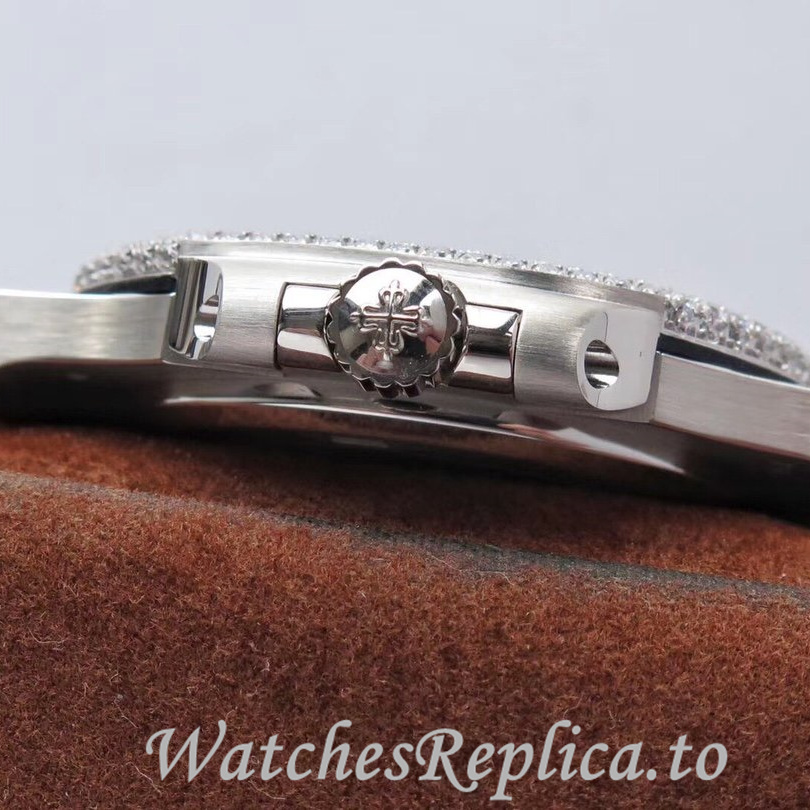 Patek Philippe Replica Nautilus 5719 White Gold strap 40MM - WatchesReplica.is