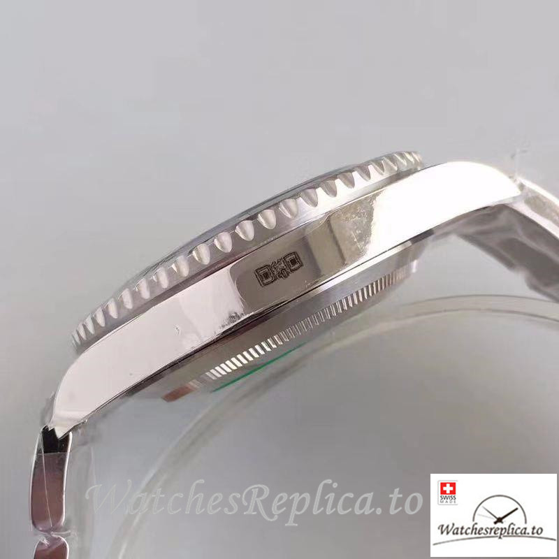 Swiss Rolex GMT-Master II Replica 116710LN Black Bezel 40MM - WatchesReplica.is