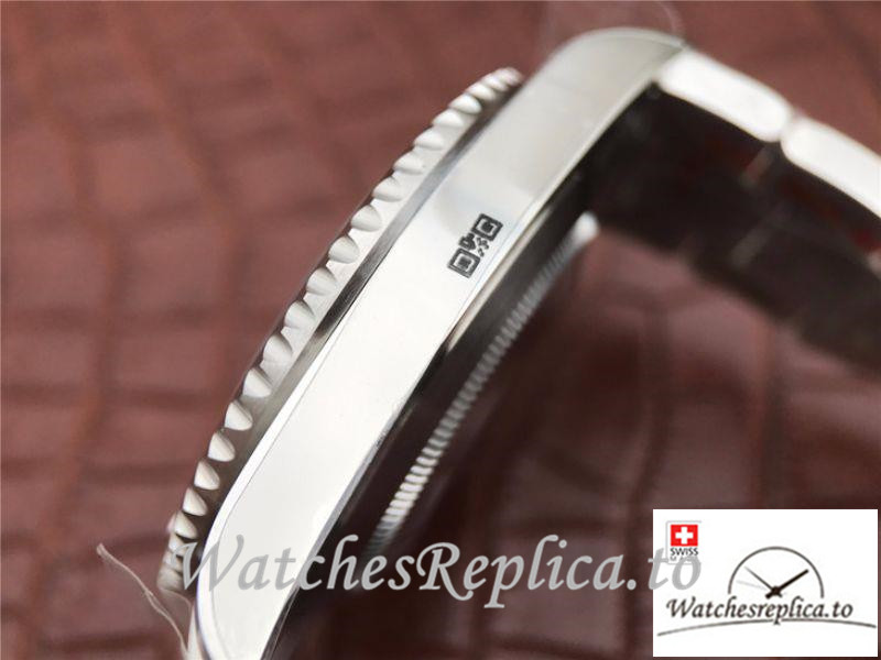 Swiss Rolex Submariner Date Replica 116610LV 001 Silver Strap 40MM - WatchesReplica.is