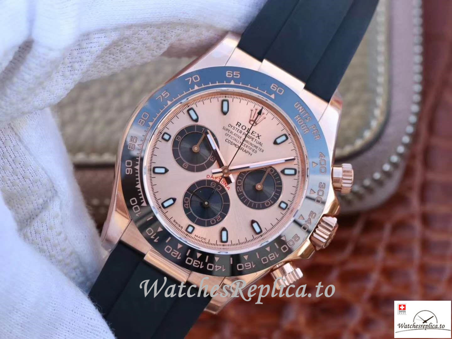 Swiss Rolex Daytona Cosmograph Replica 116515LN 001 Rubber Strap 40MM - WatchesReplica.is