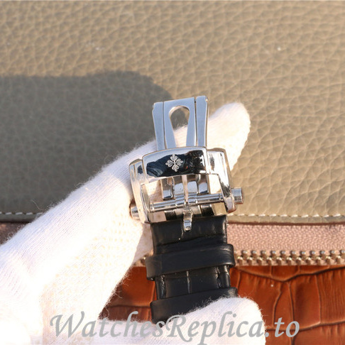 Patek Philippe Replica Nautilus 5712 Leather strap 40MM - WatchesReplica.is