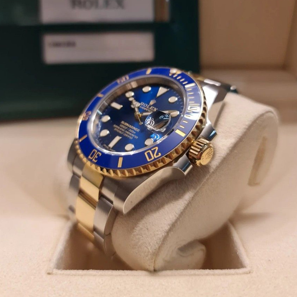 Rolex Submariner Date Replica 116613LB Men's Watch - WatchesReplica.is