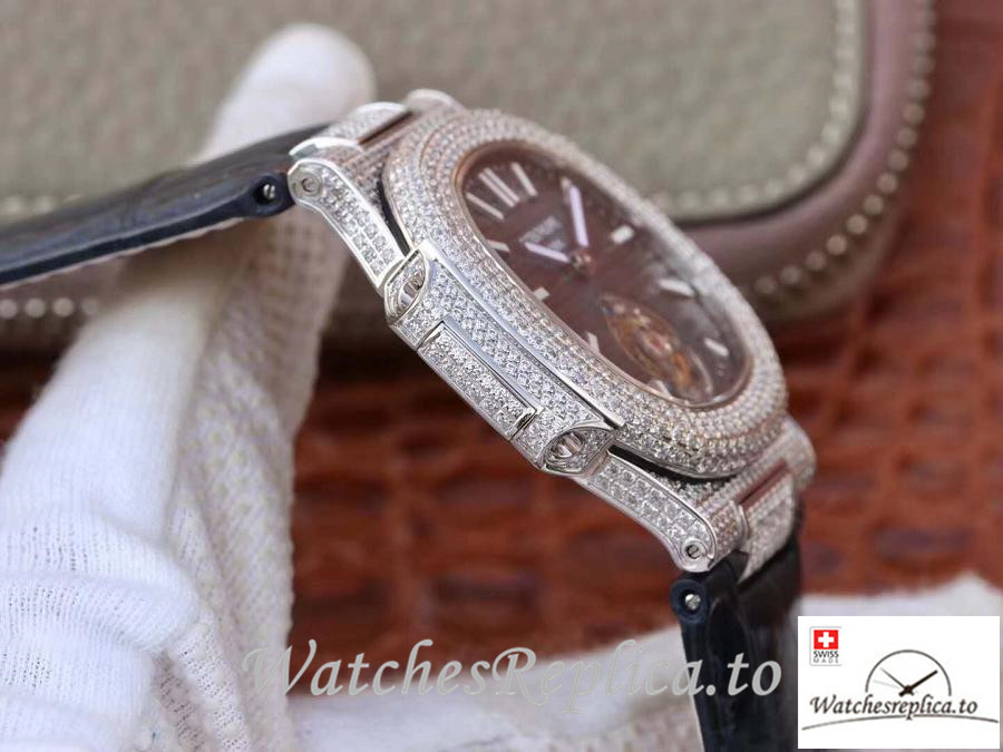 Swiss Patek Philippe Nautilus Jumbo Replica 5711 001 Stick Markers 40MM - WatchesReplica.is