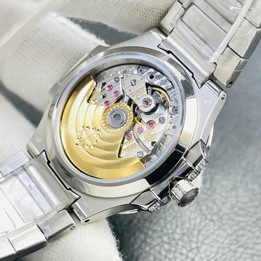 Patek Philippe Nautilus Diamond Dial 35mm 7118-1451G-001 - WatchesReplica.is