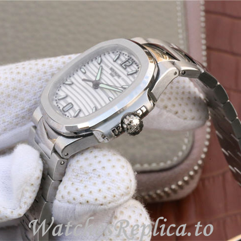 Patek Philippe Replica Nautilus 7118 Stainless steel strap 35.2MM - WatchesReplica.is