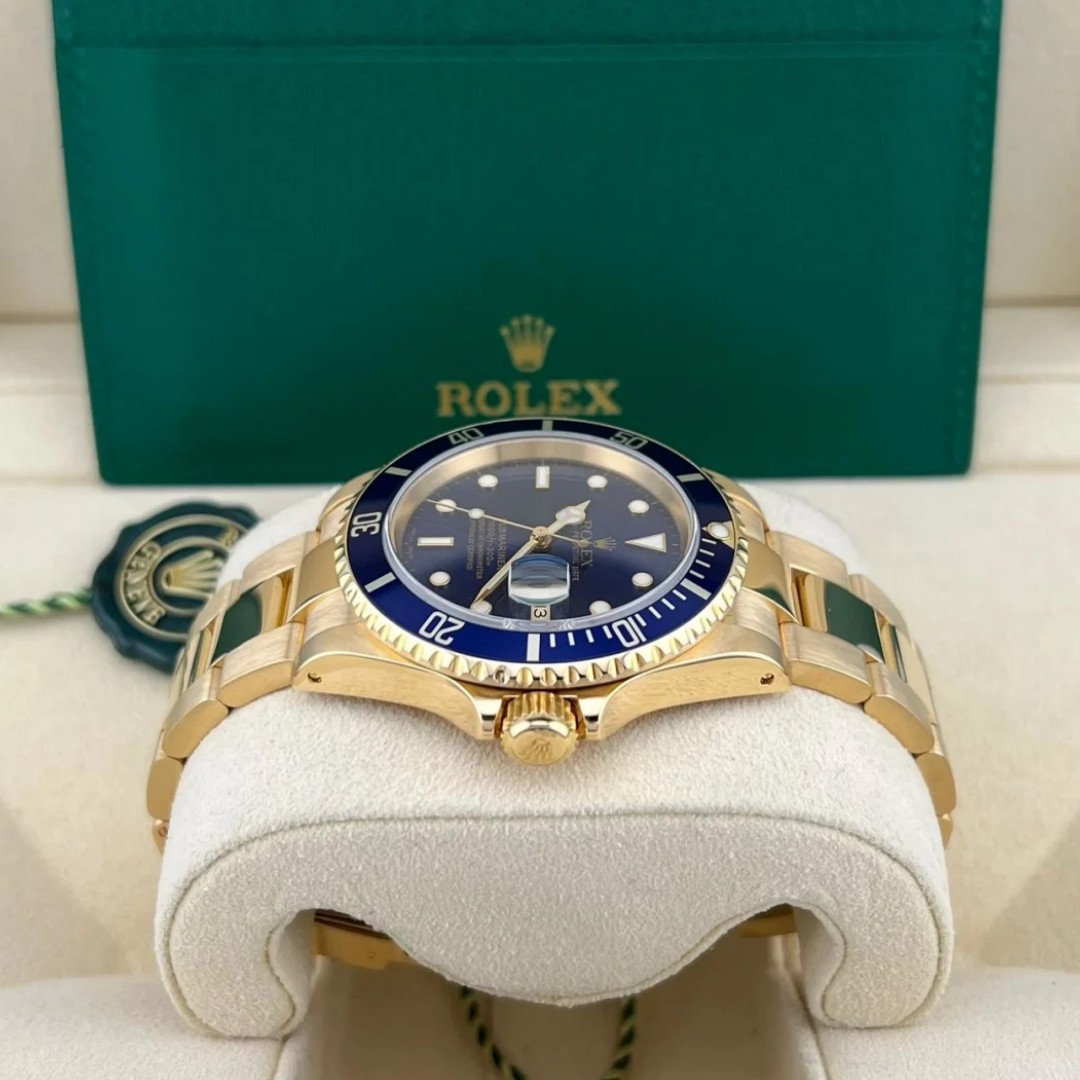 Rolex Submariner Blue Dial 16618 - WatchesReplica.is